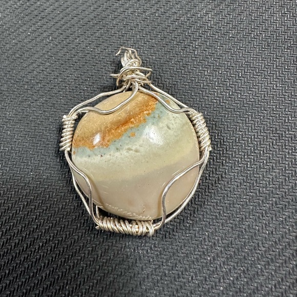 Handcrafted Sterling Silver Wire-Wrapped Banded Agate Pendant - Picture 1 of 1